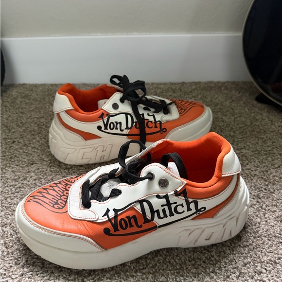 Von Dutch Sneakers in Orange and White - Picture 2 of 5